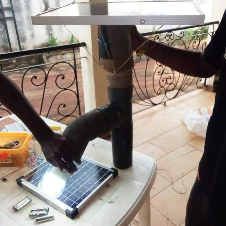 Fabrication d'un lampadaire à l'aide de matériel de récupération
